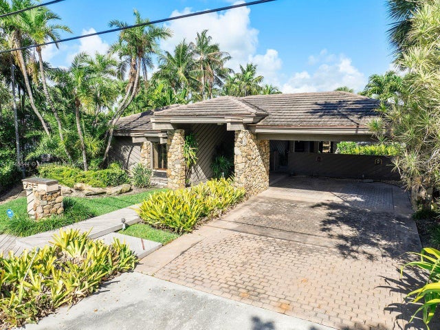 3 of 45 - 765 N Shore Dr, Miami Beach, FL