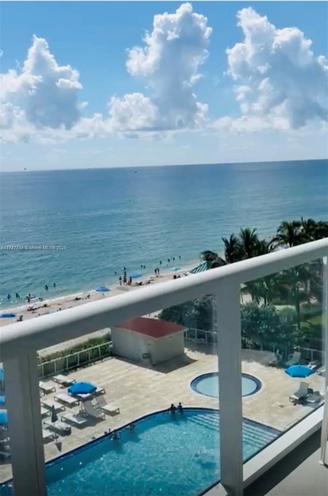 5 of 10 - 19201 Collins Ave 512, Sunny Isles Beach, FL
