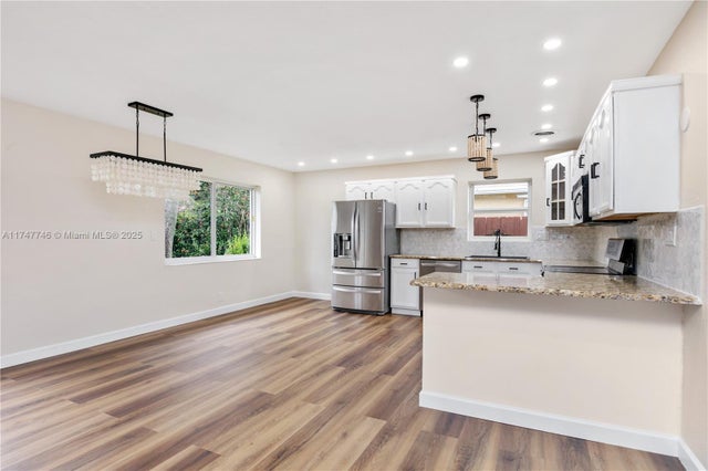 2 of 41 - 1507 Harding St, Hollywood, FL