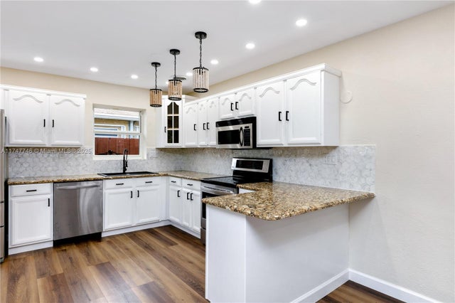 3 of 41 - 1507 Harding St, Hollywood, FL