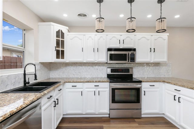 5 of 41 - 1507 Harding St, Hollywood, FL