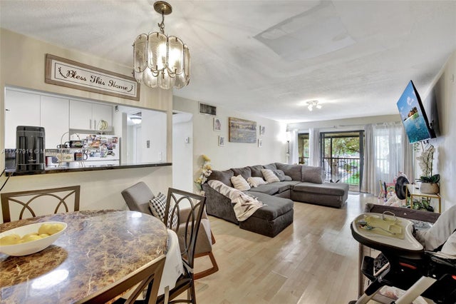 1 of 30 - 5841 Washington St 62, Hollywood, FL