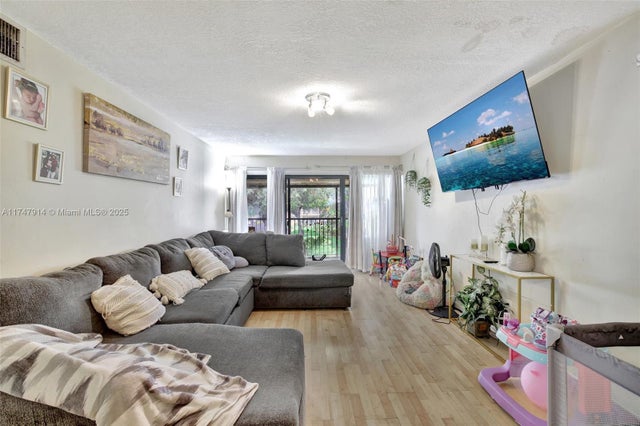 3 of 30 - 5841 Washington St 62, Hollywood, FL