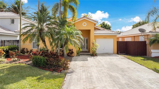 1 of 26 - 15430 Sw 143rd Ter, Miami, FL