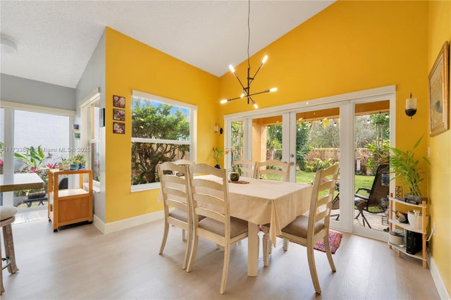5 of 26 - 15430 Sw 143rd Ter, Miami, FL