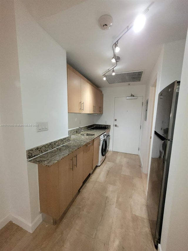 5 of 27 - 10275 Collins Ave 111, Bal Harbour, FL