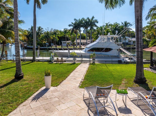 3 of 32 - 1070 Belle Meade Island Dr, Miami, FL
