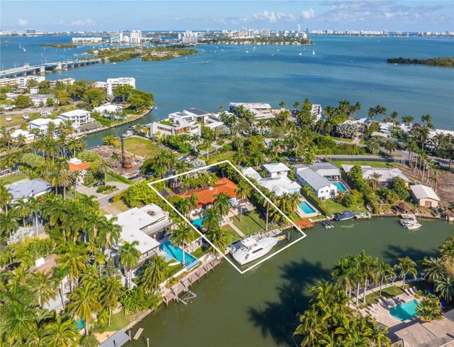 4 of 32 - 1070 Belle Meade Island Dr, Miami, FL