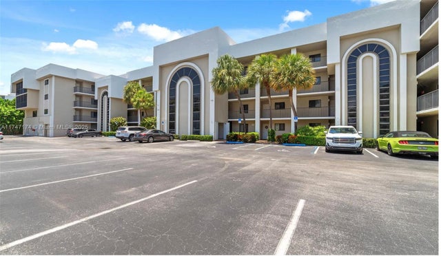 1 of 16 - 3525 S Ocean Blvd 203, South Palm Beach, FL