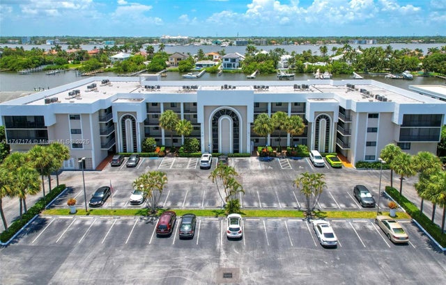 2 of 16 - 3525 S Ocean Blvd 203, South Palm Beach, FL