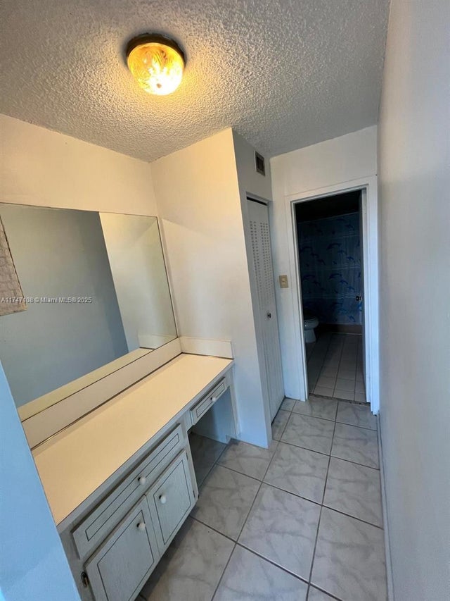 4 of 11 - 555 Ne 123rd St 412-b, North Miami, FL