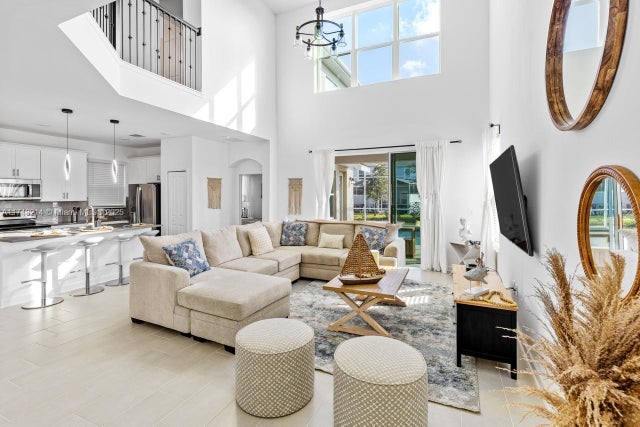 4 of 37 - 611 Sweet Birdie St, Other, FL
