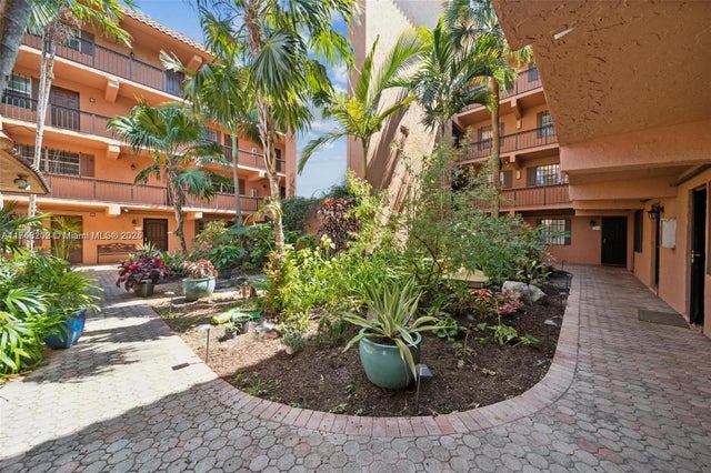 3 of 62 - 620 Tennis Club Dr 311, Fort Lauderdale, FL