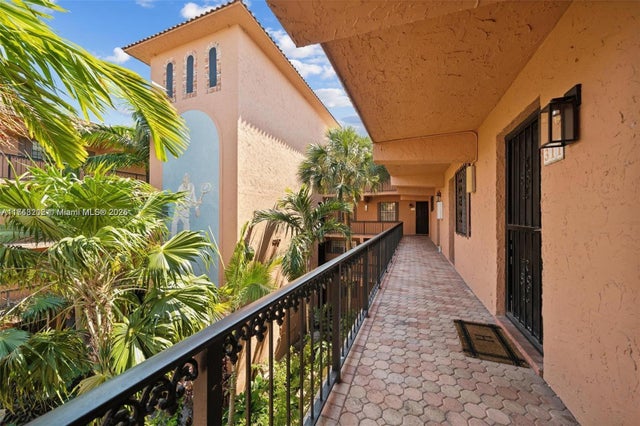 4 of 62 - 620 Tennis Club Dr 311, Fort Lauderdale, FL