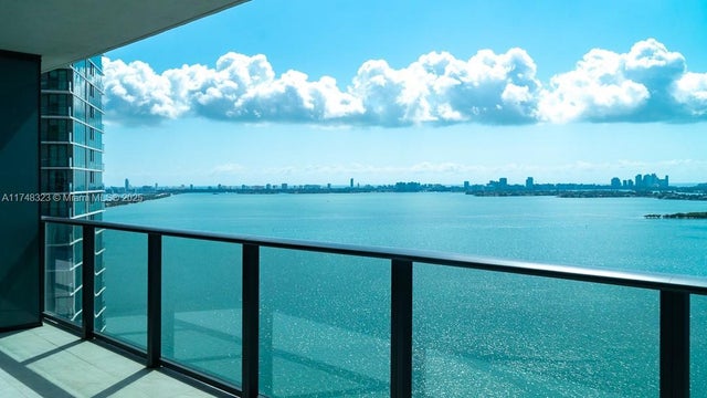 1 of 74 - 650 Ne 32nd St 2105, Miami, FL