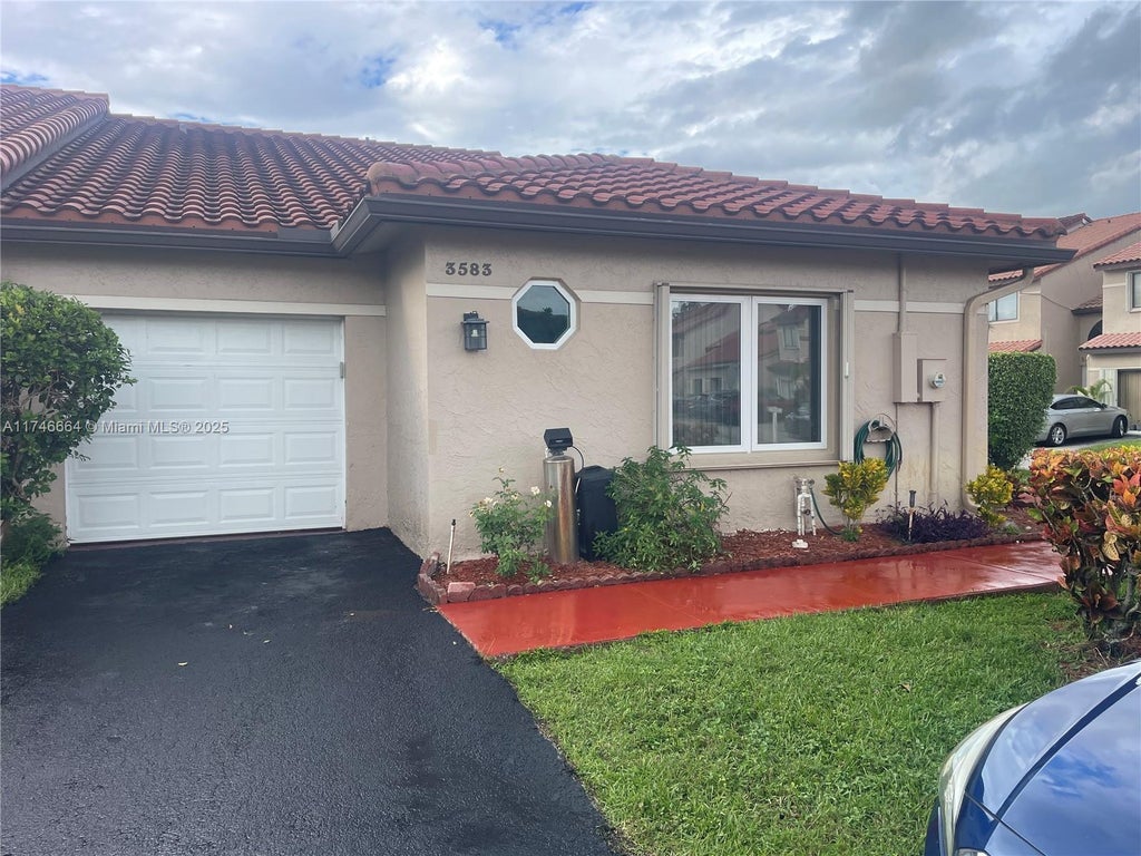 N/A, Lauderhill
