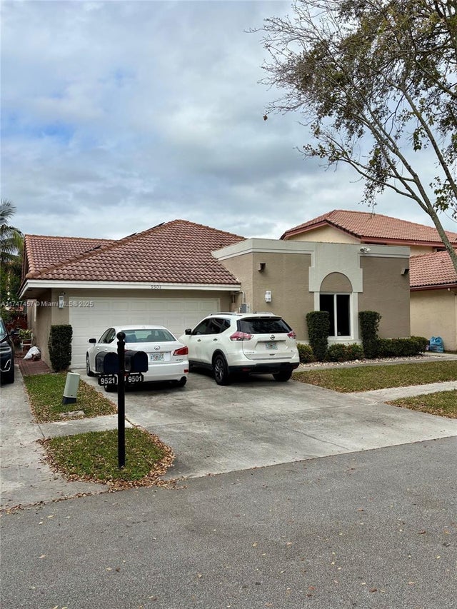 3 of 71 - 9501 Nw 18th Mnr, Plantation, FL