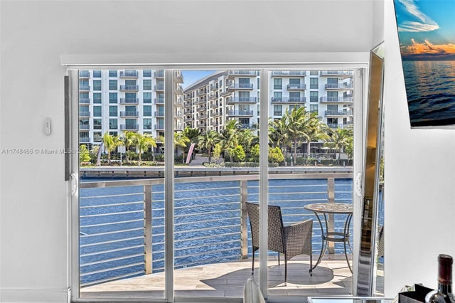 5 of 63 - 1044 Nw N River, Miami, FL