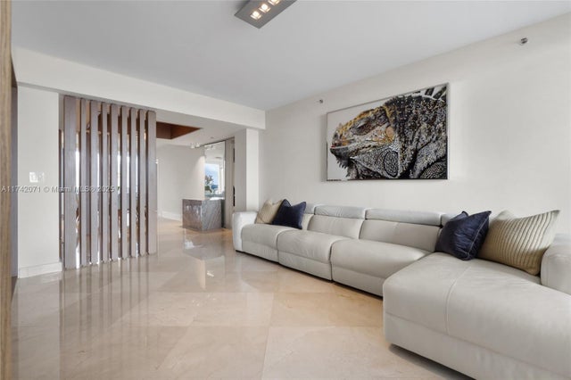 5 of 61 - 18911 Collins Ave 1004, Sunny Isles Beach, FL