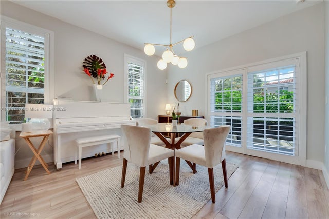 4 of 23 - 111 Edgewater Dr 1a, Coral Gables, FL