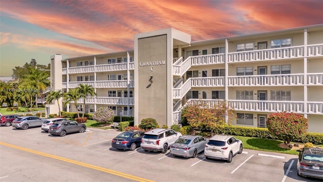 3 of 32 - 250 Grantham C 250, Deerfield Beach, FL