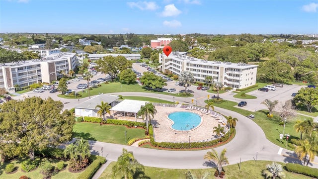 4 of 32 - 250 Grantham C 250, Deerfield Beach, FL