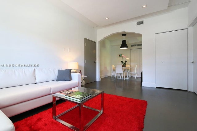 3 of 15 - 600 15th St 6, Miami Beach, FL