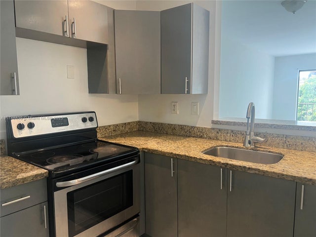 5 of 28 - 12035 Ne 2nd Ave A417, North Miami, FL