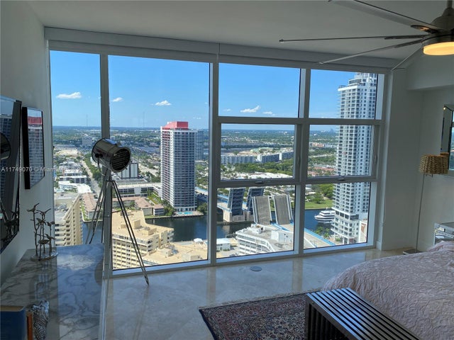 5 of 15 - 1830 S Ocean Dr 3507, Hallandale Beach, FL
