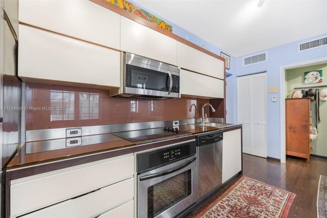 5 of 22 - 435 21st St 316, Miami Beach, FL