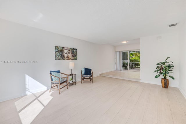 2 of 27 - 6209 Sw 78th St 2e, South Miami, FL