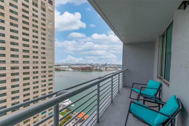 4 of 18 - 335 S Biscayne Blvd 2402, Miami, FL