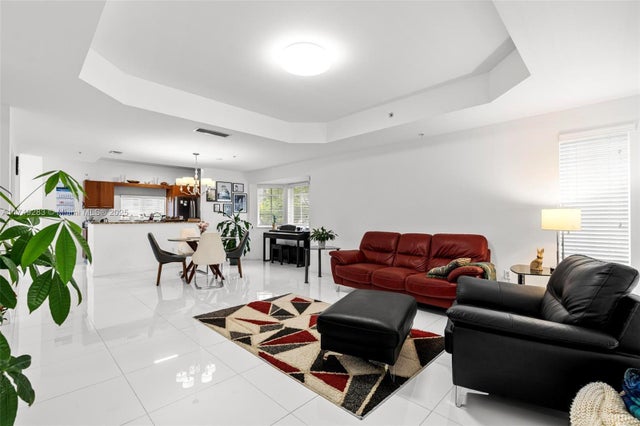 5 of 44 - 18408 Ne 27th Ct 18408, Aventura, FL
