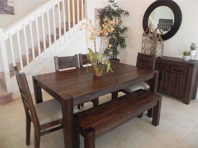 4 of 38 - 12170 Village Pl 1, Davie, FL