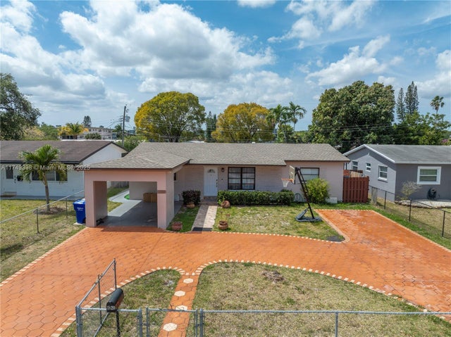 1 of 29 - 1820 N 27th Ave, Hollywood, FL