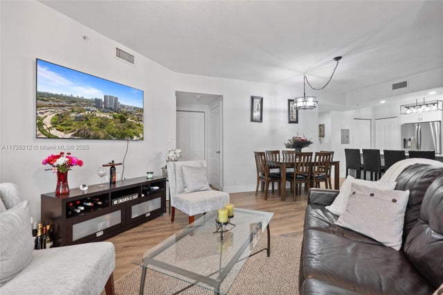 2 of 46 - 1830 Radius Dr 820, Hollywood, FL