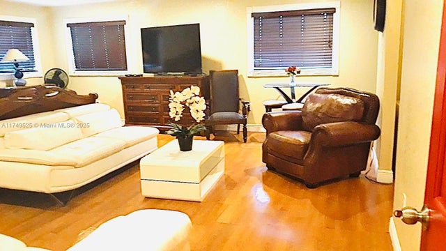 5 of 14 - 15101 Nw 10th Ct, Miami, FL