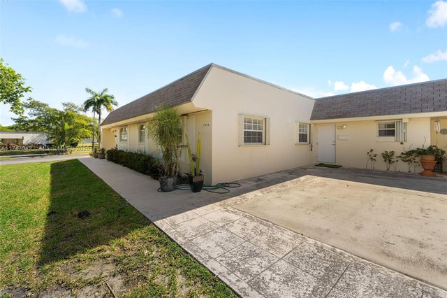 4 of 37 - 17084 Sw 112th Ct V3142, Miami, FL