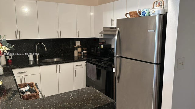 4 of 7 - 1465 Ne 123rd St 415, North Miami, FL