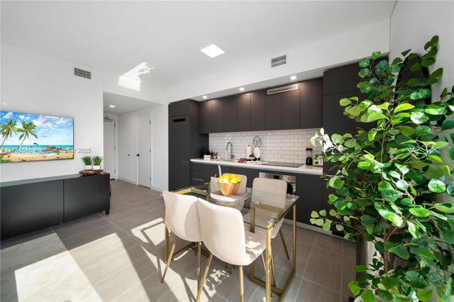 4 of 20 - 227 Ne 2nd St 3106, Miami, FL