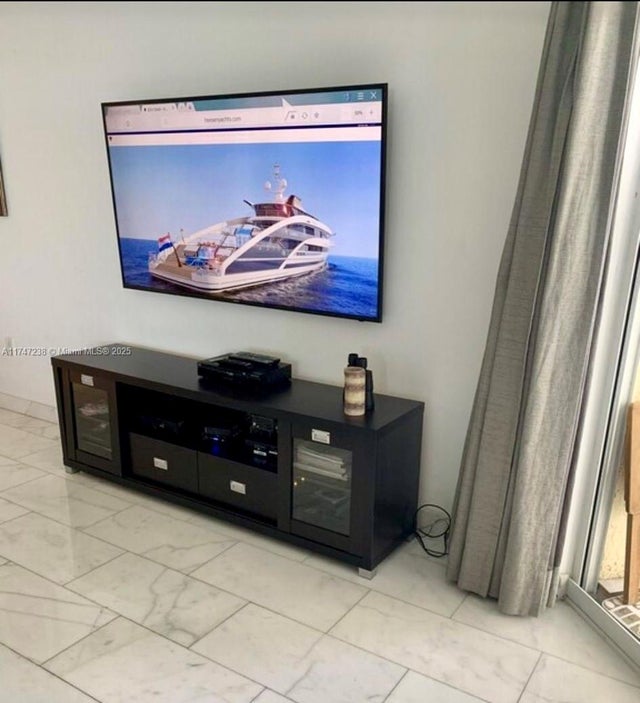 4 of 12 - 17375 Collins Ave 1404, Sunny Isles Beach, FL