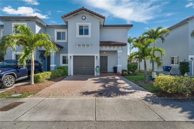 1 of 32 - 16344 Sw 44th Way, Miami, FL