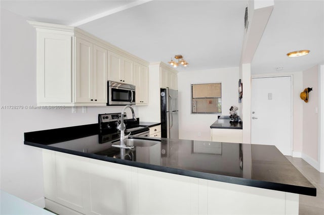 4 of 23 - 7801 Abbott Ave 504, Miami Beach, FL