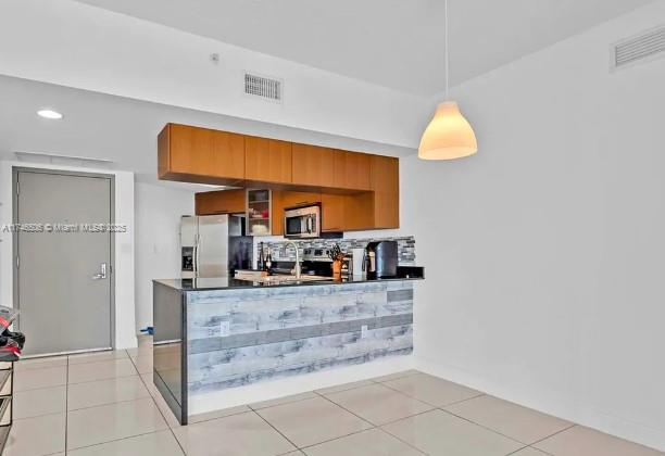 3 of 4 - 1750 N Bayshore Dr 1714, Miami, FL