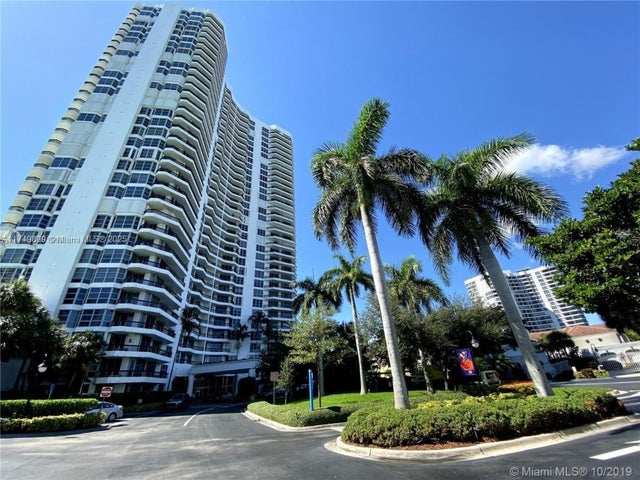 3530 Mystic Pointe Dr 2303, Aventura
