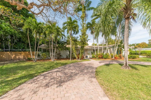 2 of 31 - 7405 Sw 132nd St, Pinecrest, FL