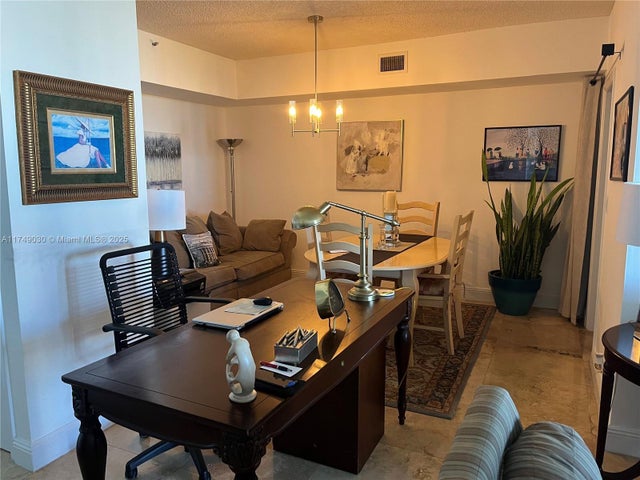 4 of 18 - 20281 E Country Club Dr 1105, Aventura, FL