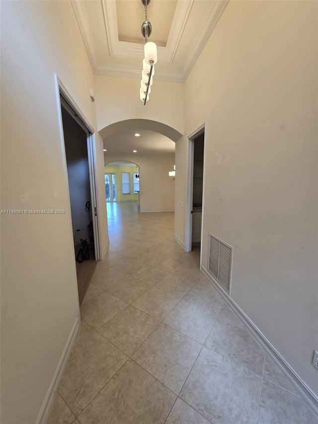 3 of 25 - 6855 Shamrock Trl, Boynton Beach, FL