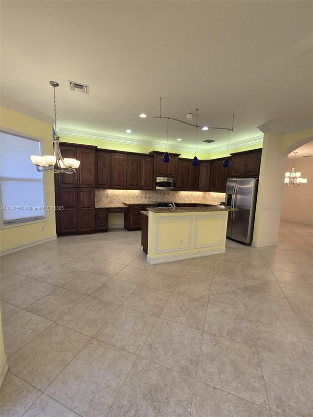 5 of 25 - 6855 Shamrock Trl, Boynton Beach, FL