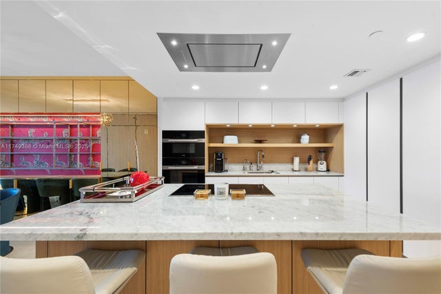 5 of 37 - 1135 103 St 303, Bay Harbor Islands, FL